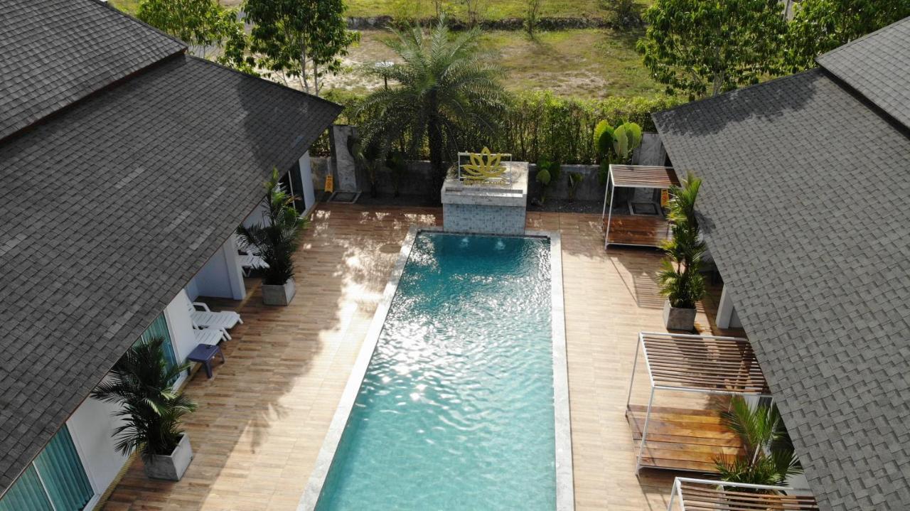 Amadha Villas Retreat - Free Tuk-Tuk Service To The Beach Ao Nang Exteriör bild